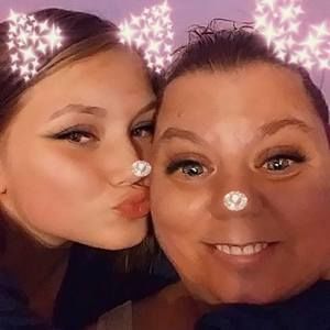 Meet your Posher, Tonya